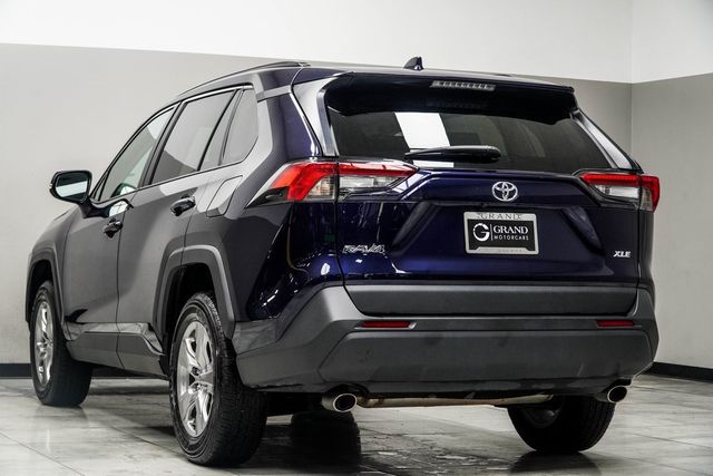 2024 Toyota RAV4 XLE FWD - 22868240 - 9
