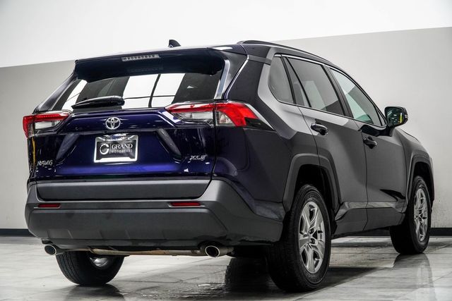 2024 Toyota RAV4 XLE FWD - 22868240 - 11
