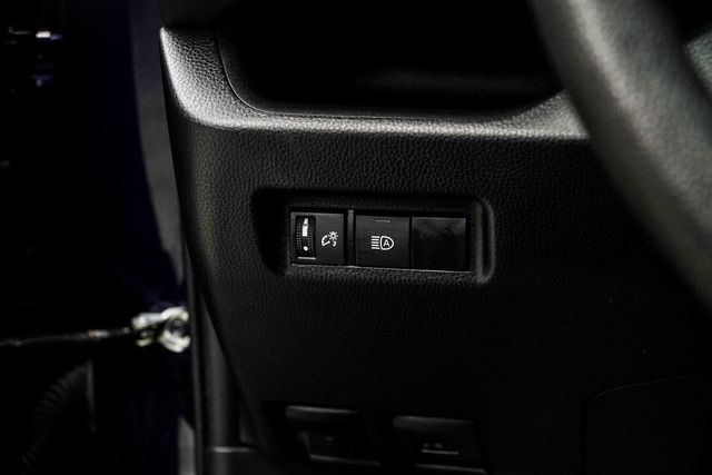 2024 Toyota RAV4 XLE FWD - 22868240 - 26