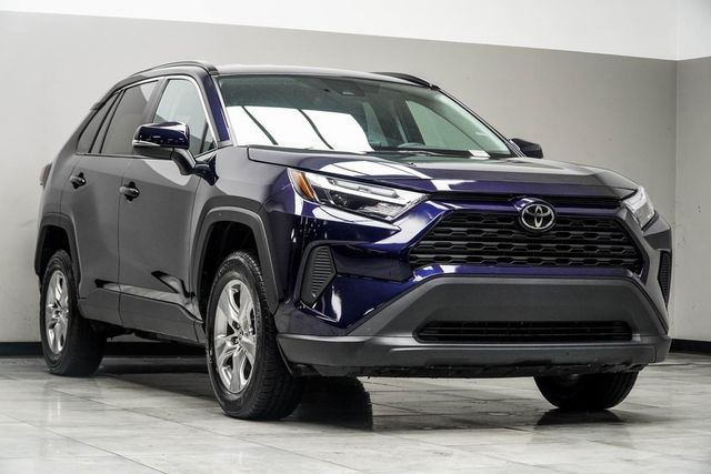 2024 Toyota RAV4 XLE FWD - 22868240 - 3