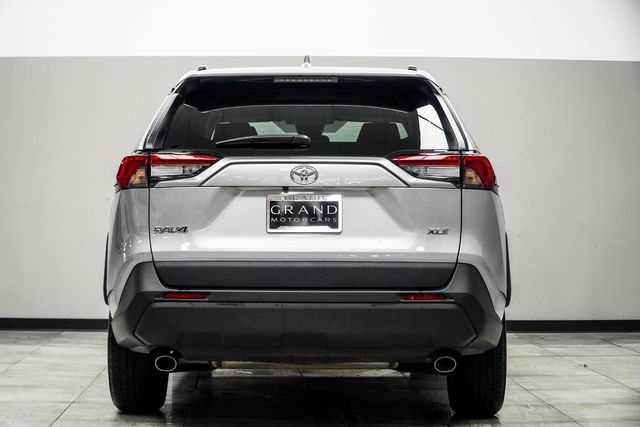 2024 Toyota RAV4 XLE FWD - 22972467 - 10