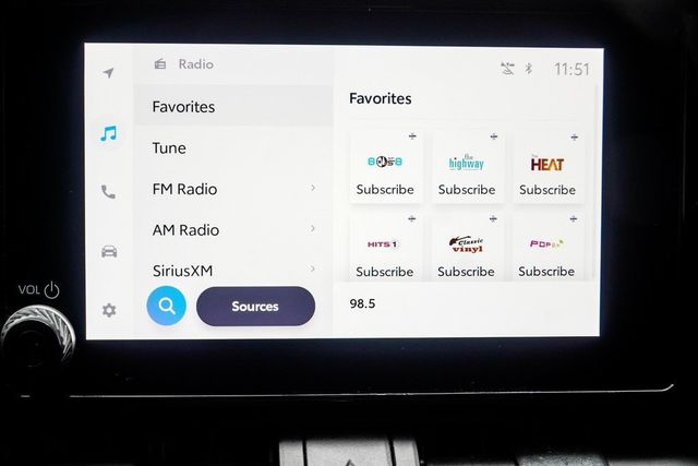 2024 Toyota RAV4 XLE FWD - 22972467 - 24