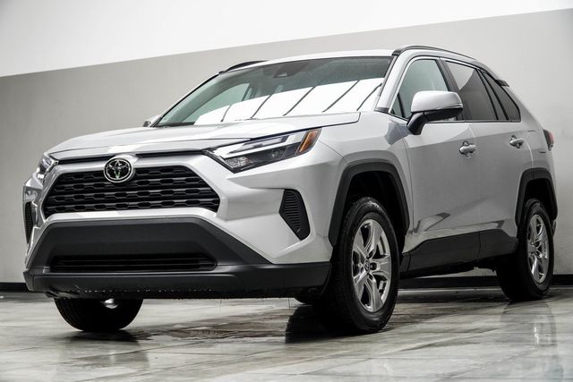 2024 Toyota RAV4 XLE FWD - 22972467 - 7