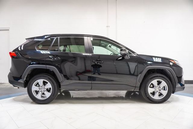 2024 Toyota RAV4 XLE FWD - 23038981 - 31