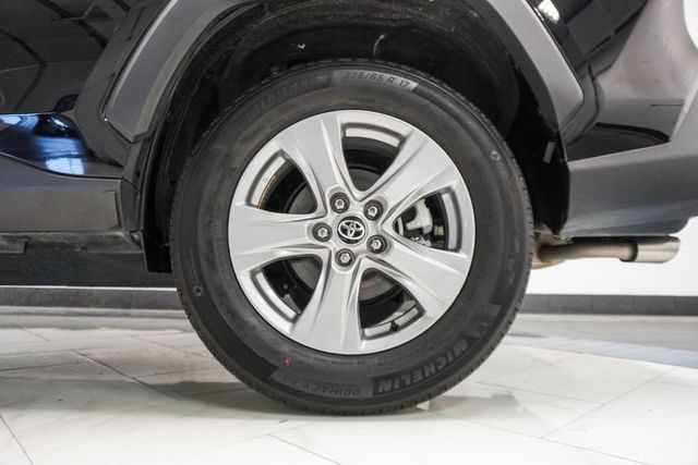 2024 Toyota RAV4 XLE FWD - 23038981 - 38