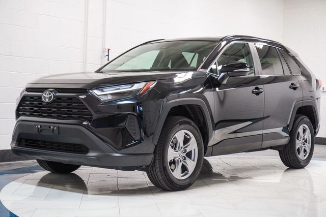 2024 Toyota RAV4 XLE FWD - 23038981 - 3