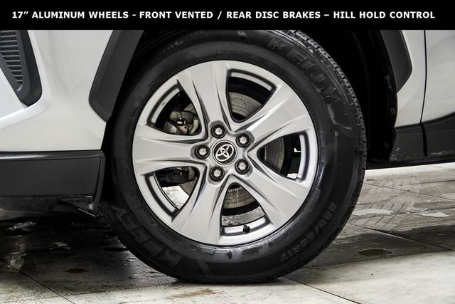 2024 Toyota RAV4 XLE FWD - 22972457 - 2