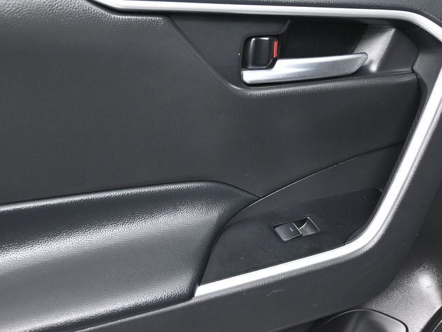 2024 Toyota RAV4 XLE FWD - 22993162 - 9