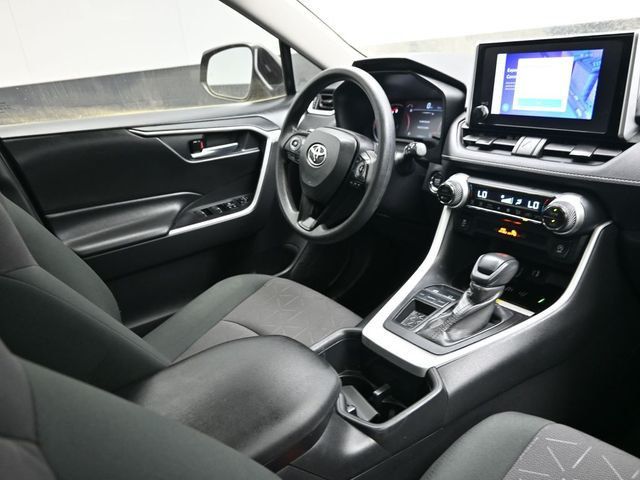 2024 Toyota RAV4 XLE FWD - 22993162 - 14