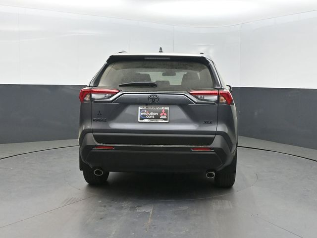 2024 Toyota RAV4 XLE FWD - 22993162 - 31