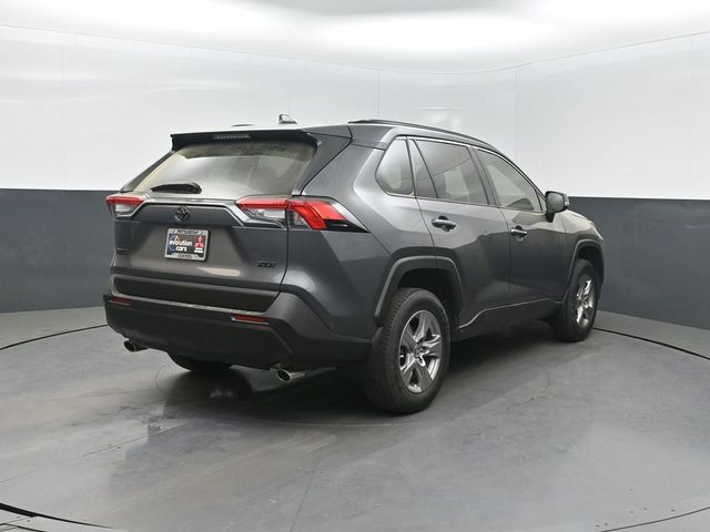 2024 Toyota RAV4 XLE FWD - 22993162 - 32