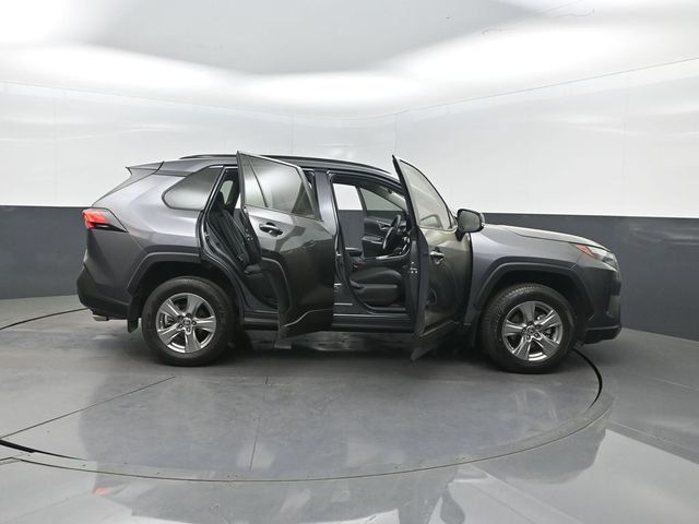 2024 Toyota RAV4 XLE FWD - 22993162 - 37