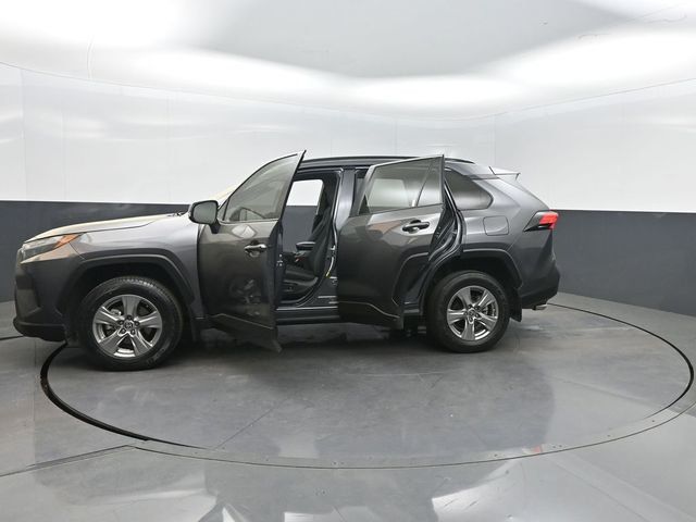 2024 Toyota RAV4 XLE FWD - 22993162 - 39