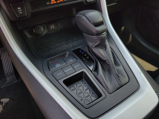 2024 Toyota RAV4 XLE FWD - 22912082 - 11