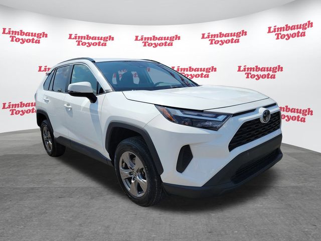 2024 Toyota RAV4 XLE FWD - 22912082 - 18
