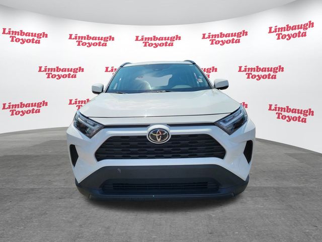 2024 Toyota RAV4 XLE FWD - 22912082 - 19