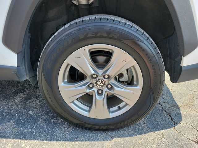 2024 Toyota RAV4 XLE FWD - 22912082 - 25