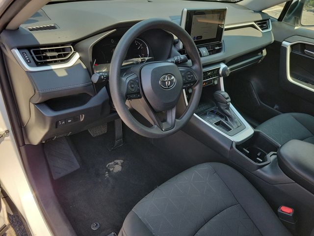 2024 Toyota RAV4 XLE FWD - 22912082 - 2