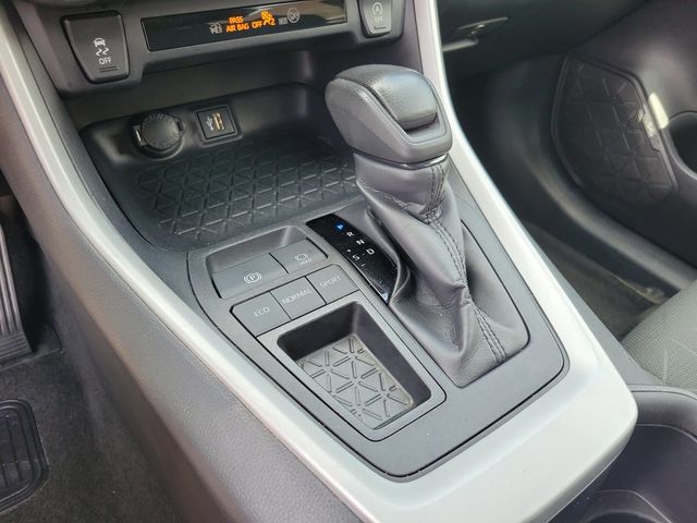 2024 Toyota RAV4 XLE FWD - 23013771 - 10