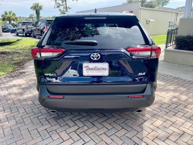 2024 Toyota RAV4 XLE FWD - 22944392 - 3