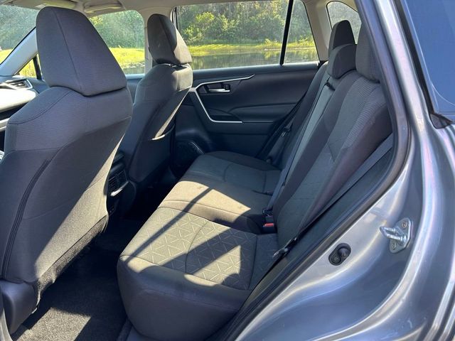 2024 Toyota RAV4 XLE FWD - 22963388 - 11