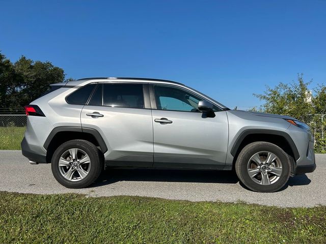 2024 Toyota RAV4 XLE FWD - 22963388 - 5