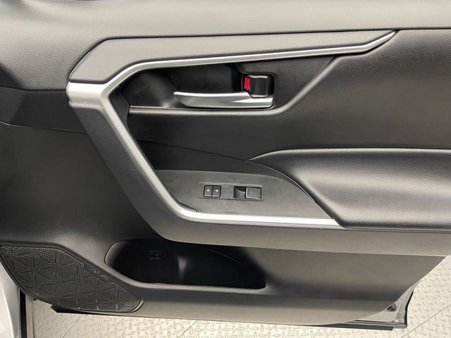 2024 Toyota RAV4 XLE FWD - 22984075 - 14