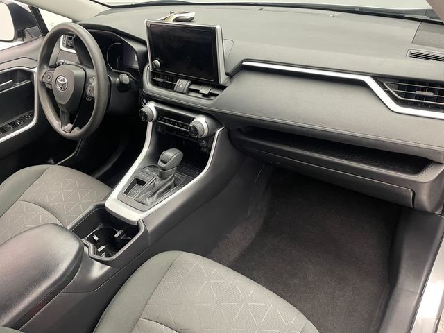 2024 Toyota RAV4 XLE FWD - 22984075 - 15