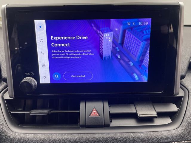 2024 Toyota RAV4 XLE FWD - 22984075 - 24