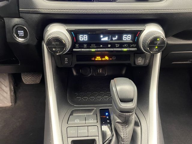 2024 Toyota RAV4 XLE FWD - 22984075 - 26