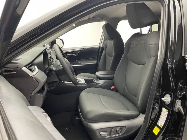 2024 Toyota RAV4 XLE FWD - 23005788 - 12