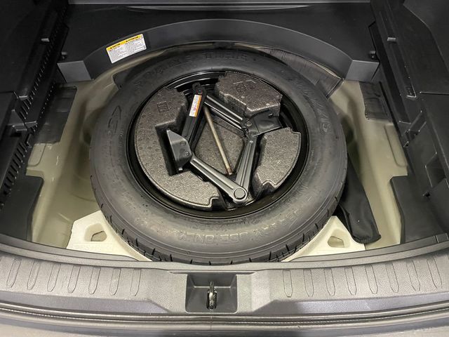 2024 Toyota RAV4 XLE FWD - 23005788 - 38
