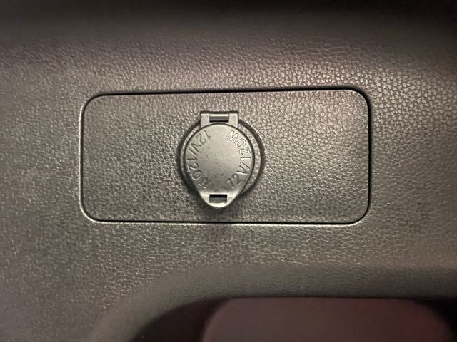 2024 Toyota RAV4 XLE FWD - 23005788 - 39