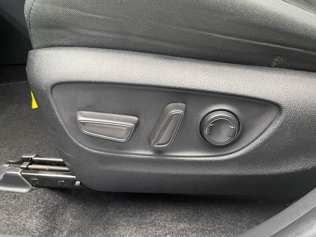 2024 Toyota RAV4 XLE FWD - 23010309 - 13