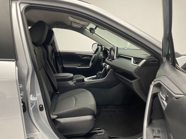 2024 Toyota RAV4 XLE FWD - 23010309 - 16