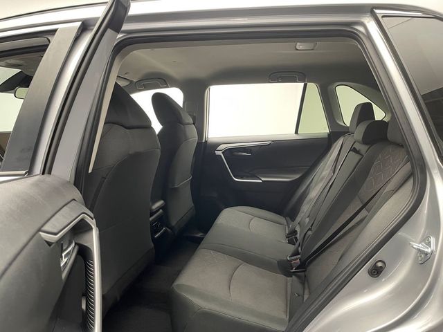 2024 Toyota RAV4 XLE FWD - 23010309 - 32