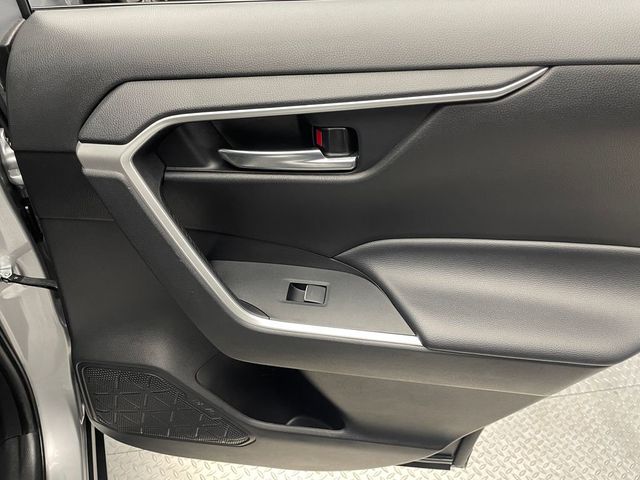 2024 Toyota RAV4 XLE FWD - 23010309 - 34