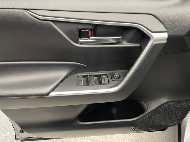 2024 Toyota RAV4 XLE FWD - 23010309 - 8
