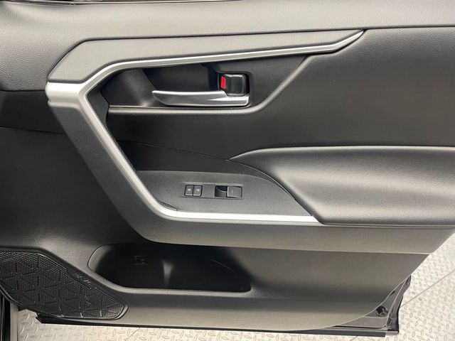 2024 Toyota RAV4 XLE FWD - 23010312 - 14