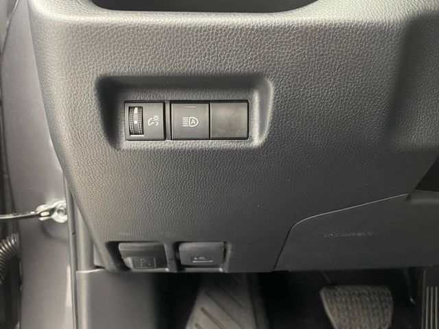 2024 Toyota RAV4 XLE FWD - 23010312 - 19