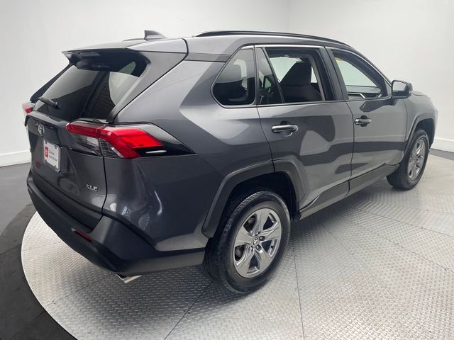 2024 Toyota RAV4 XLE FWD - 23010312 - 4