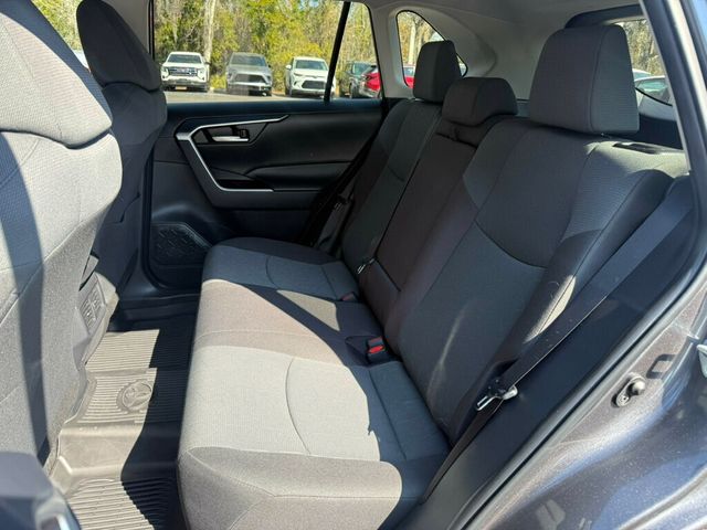 2024 Toyota RAV4 XLE FWD - 22983444 - 6