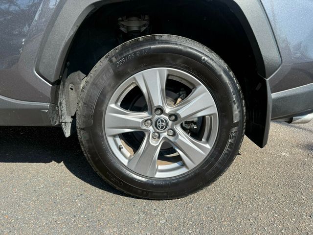2024 Toyota RAV4 XLE FWD - 22983444 - 8
