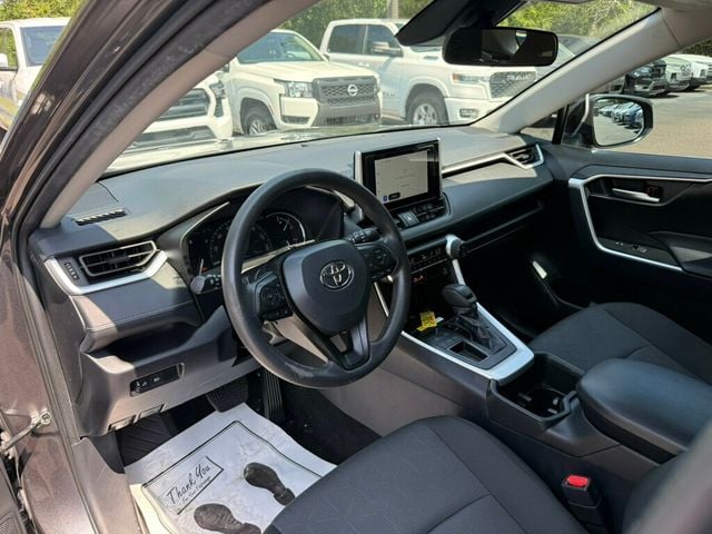 2024 Toyota RAV4 XLE FWD - 23046943 - 2