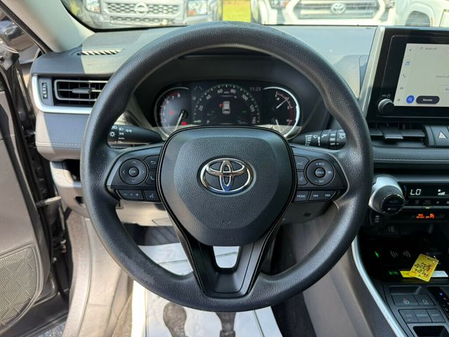 2024 Toyota RAV4 XLE FWD - 23046943 - 4