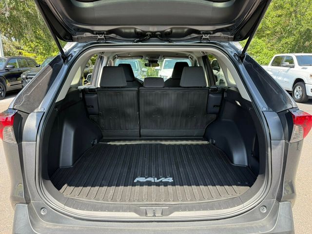 2024 Toyota RAV4 XLE FWD - 23046943 - 7