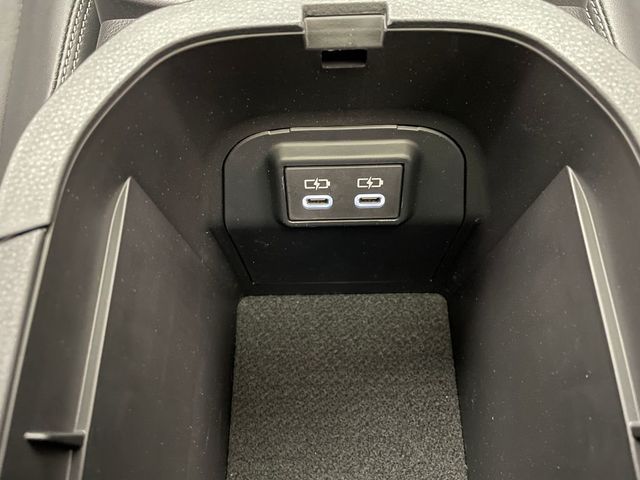 2024 Toyota RAV4 XLE Premium AWD - 22997626 - 29