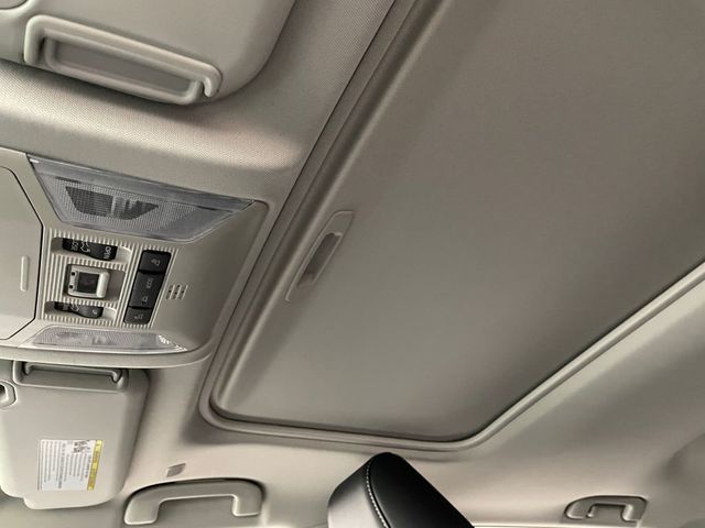 2024 Toyota RAV4 XLE Premium AWD - 22997626 - 30