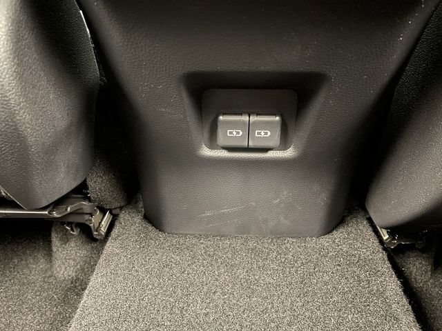 2024 Toyota RAV4 XLE Premium AWD - 22997626 - 38