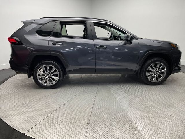 2024 Toyota RAV4 XLE Premium AWD - 22997626 - 3
